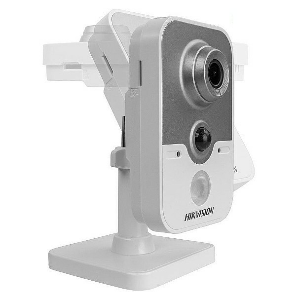Видеокамера Hikvision DS-2CD2422FWD-IW фото 2